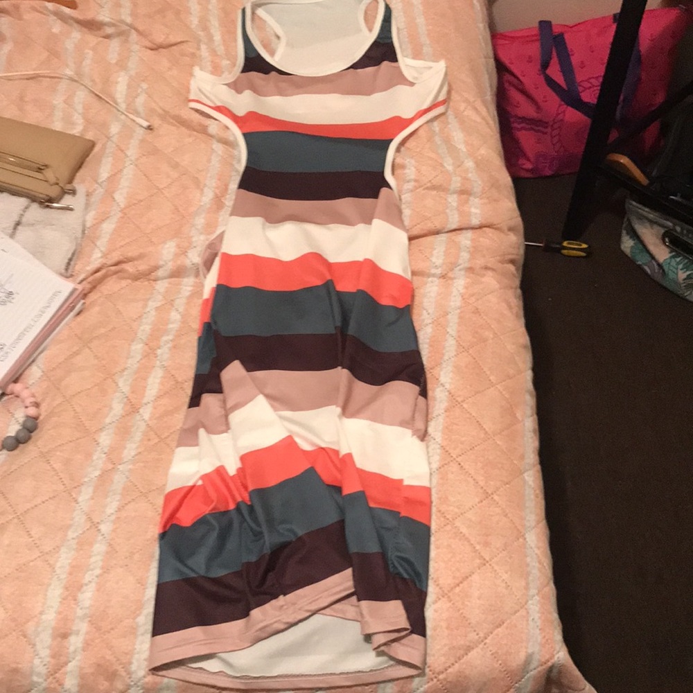 Dress - Picture 2 of 2